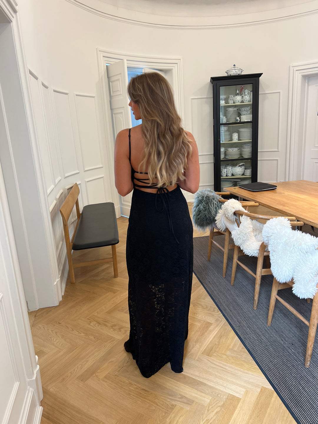 Oura maxi blonde kjole - Sort