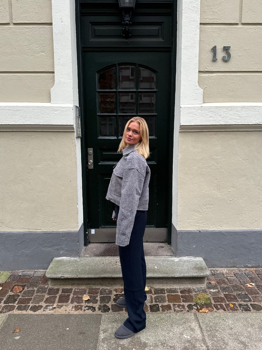 Una jakke - Grå