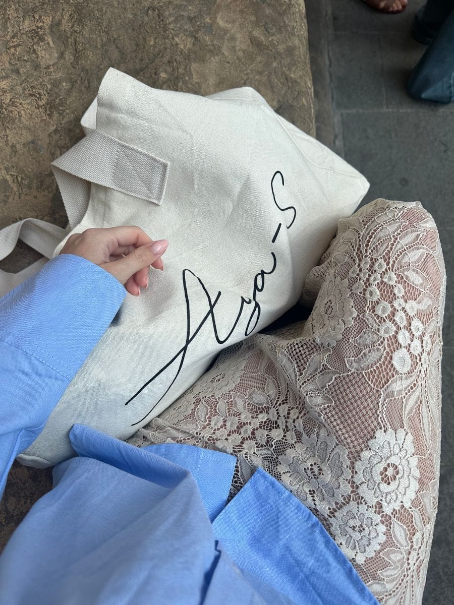 Aya-s Tote bag