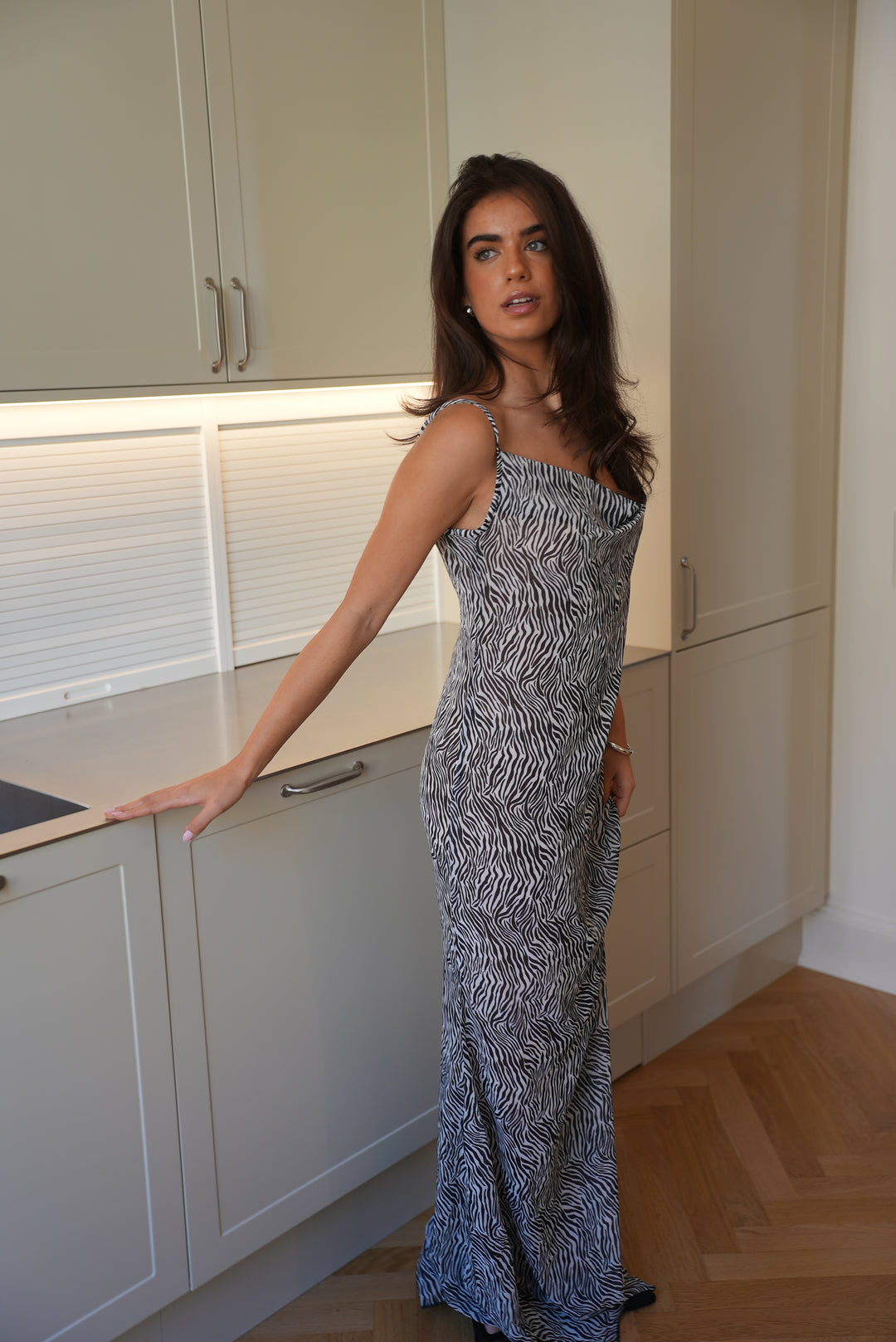 Celeste mesh maxi zebra kjole - Sort/hvid