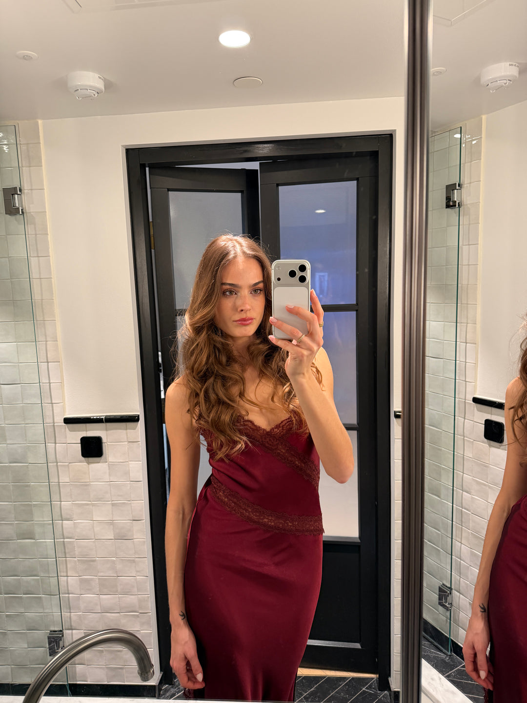 Dora maxi satin blonde kjole - Burgundy