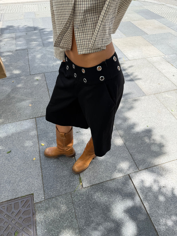 Lara eyelet bermuda shorts - Sort