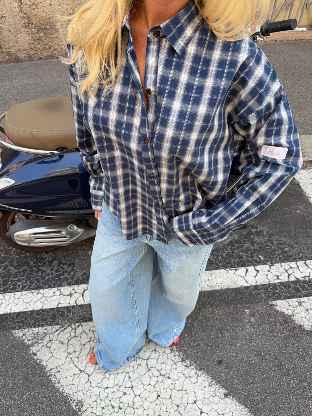 Hilma ternet boxy shirt - Mørkeblå/hvid