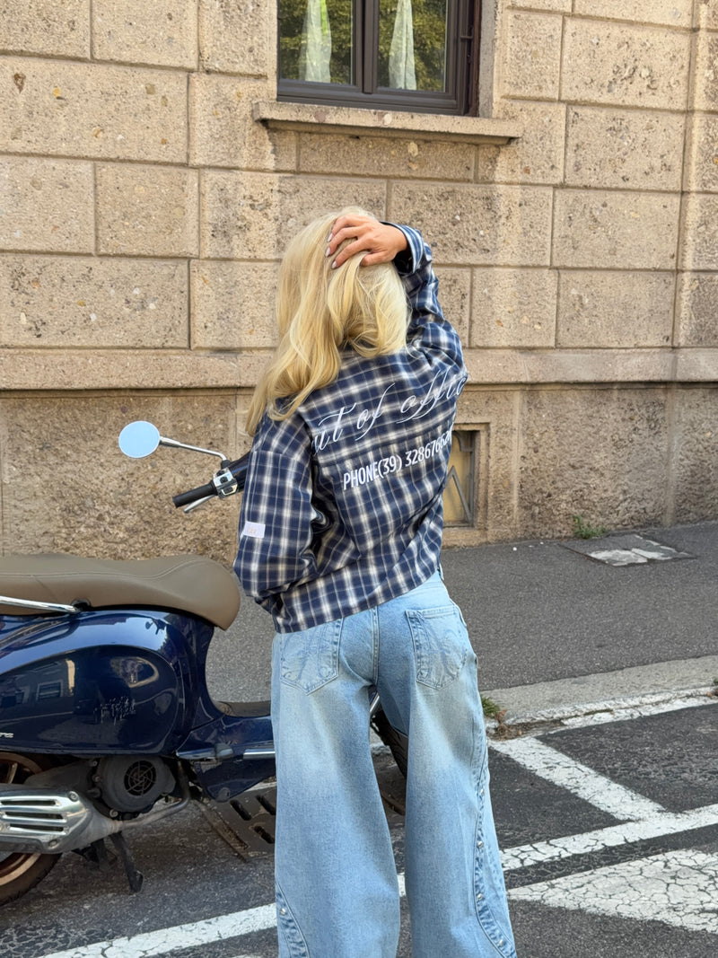 Hilma ternet boxy shirt - Mørkeblå/hvid