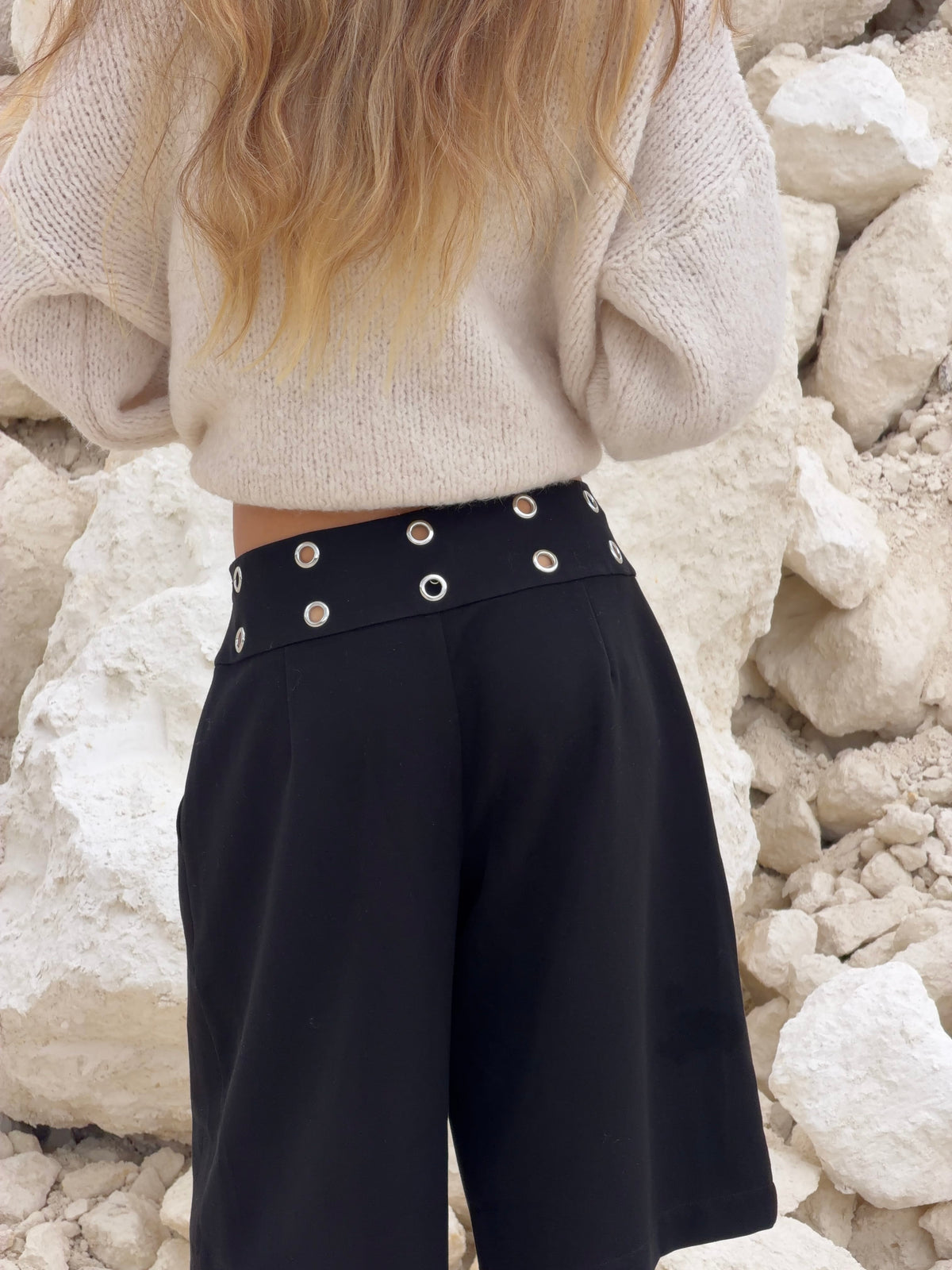 Lara Eyelet Shorts Sort
