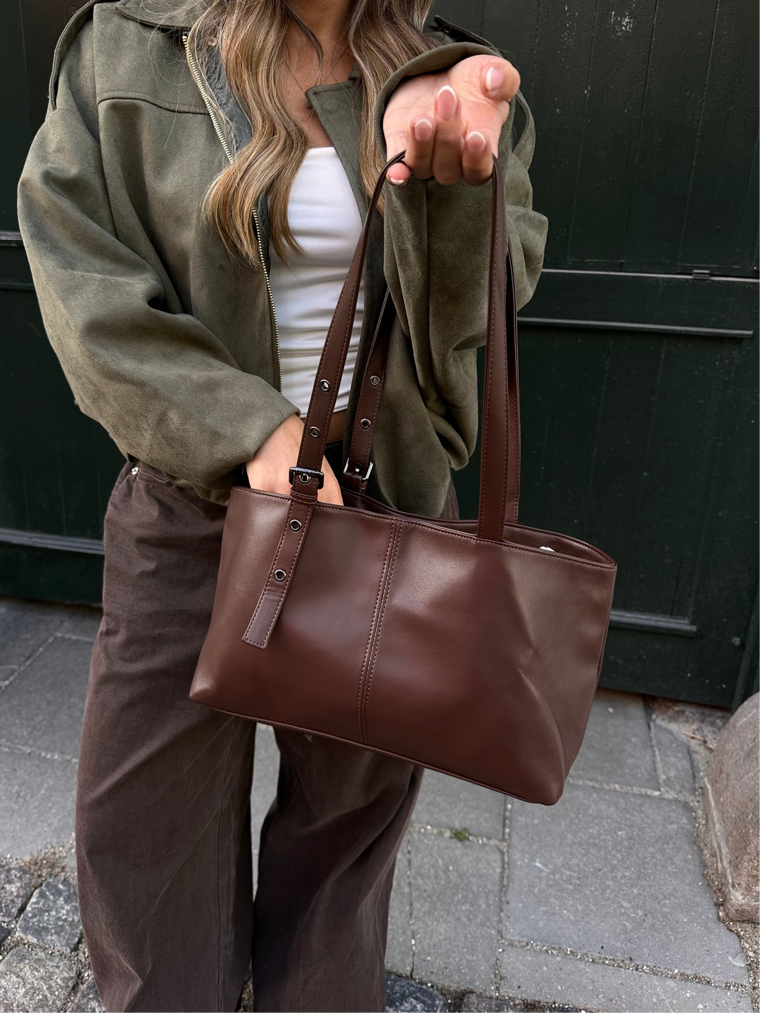 Ingrid skuldertaske - Mørkebrun
