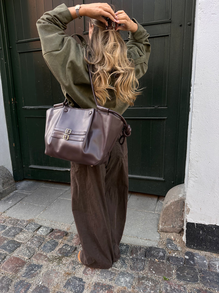 Elin skuldertaske - Mørkebrun