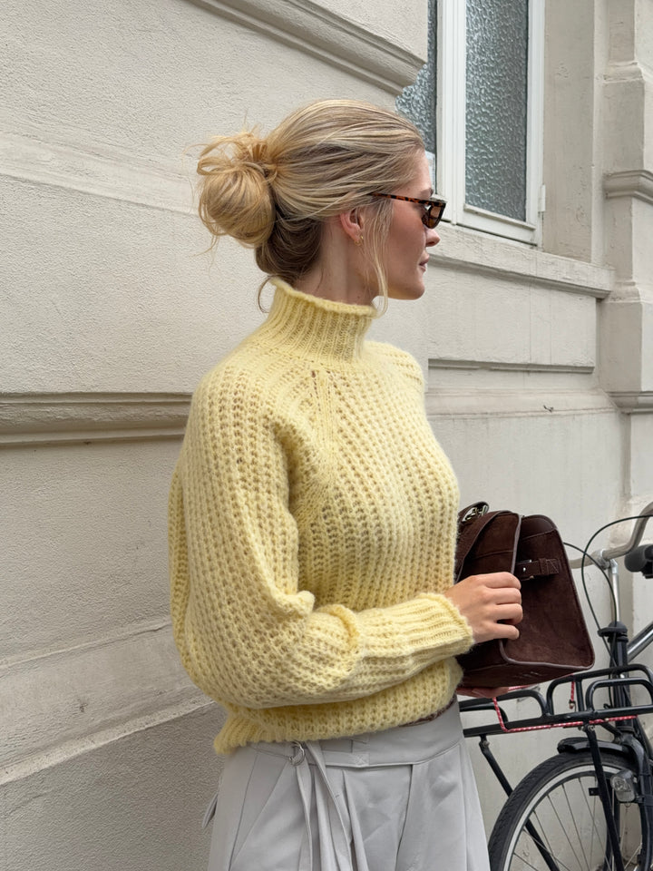 Carla chunky high neck striktrøje - Lysegul