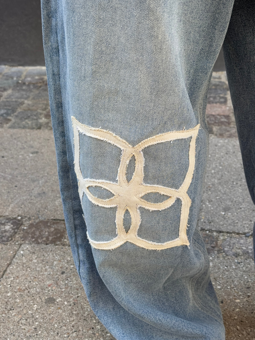 Kira knæ detalje baggy denim jeans - Medium blå