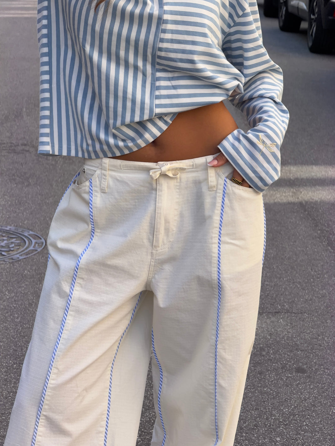 Jua stribedetalje baggy bukser - Cremehvid