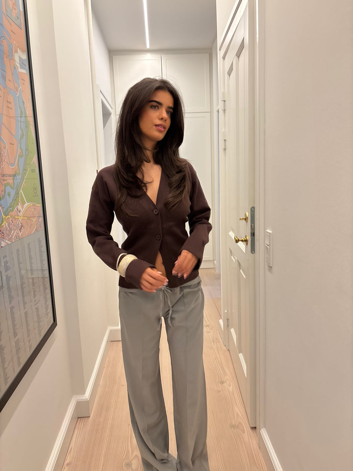 Frida figursyet cardigan - Brun