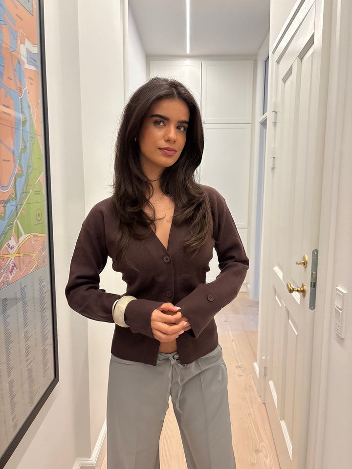 Frida figursyet cardigan - Brun