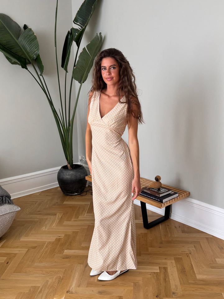 Vida polkaprikket kjole - Beige