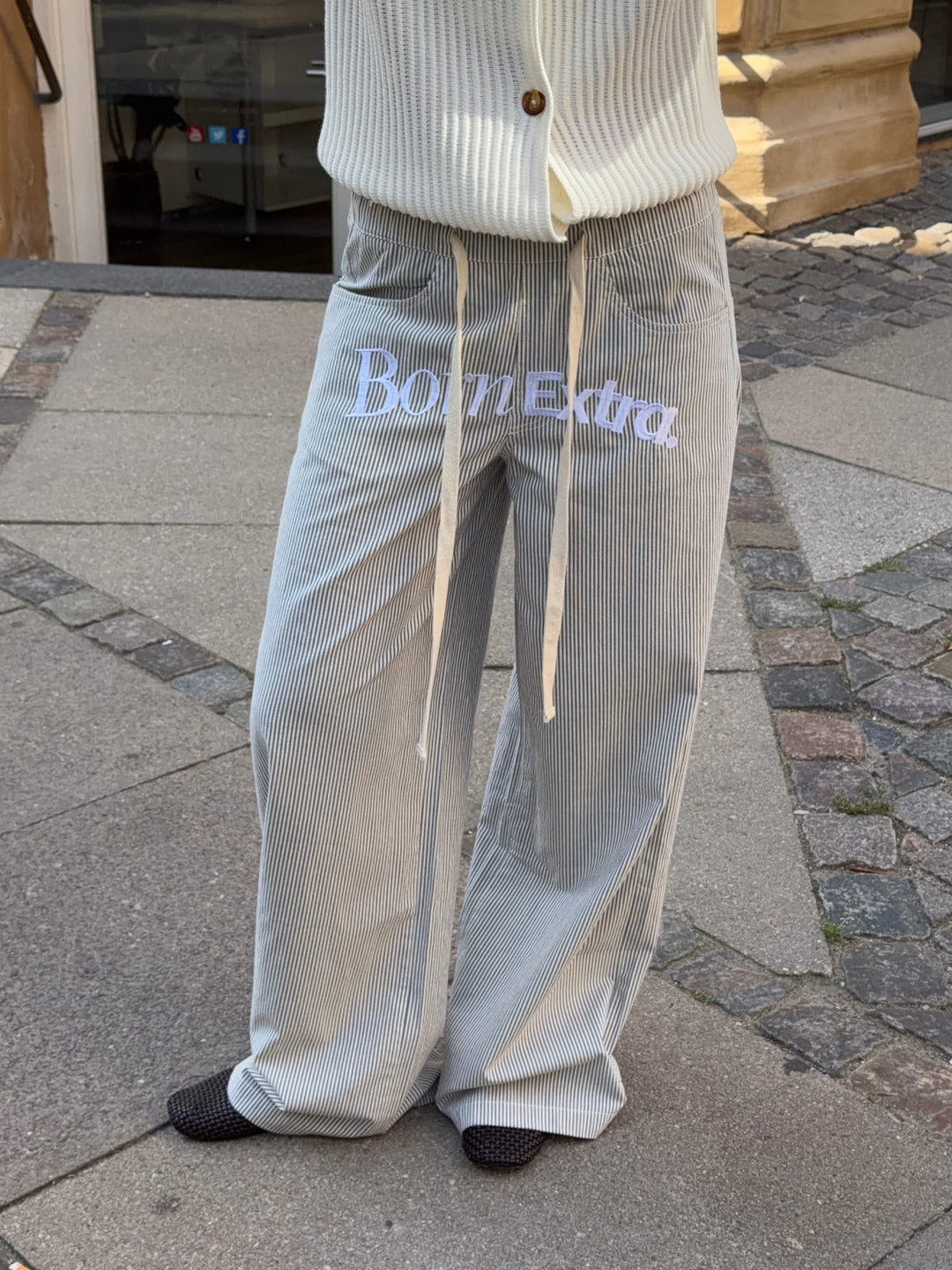 Joy stribet løse bukser - Mørkeblå/cremehvid