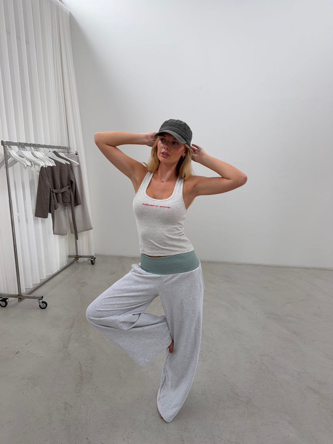 Wela stribet sweatpants - Grå mélange
