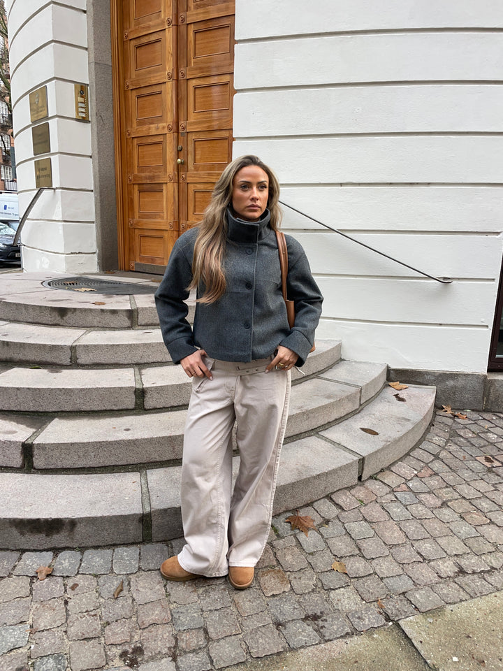 Clea high neck jakke - Mørkegrå
