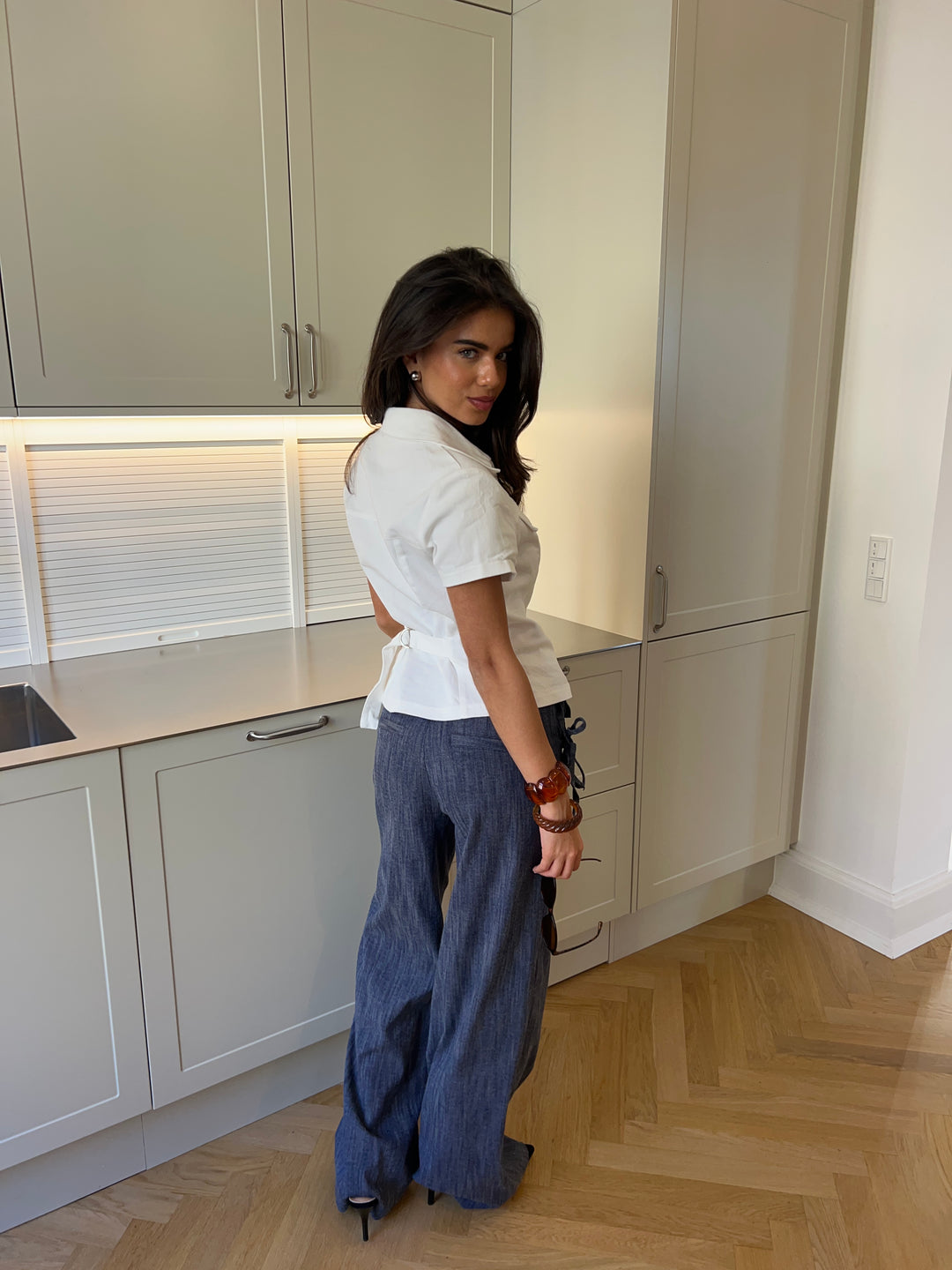 Elara figursyet top - Hvid