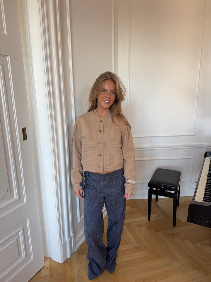 Liana stribet bomber jakke - Beige