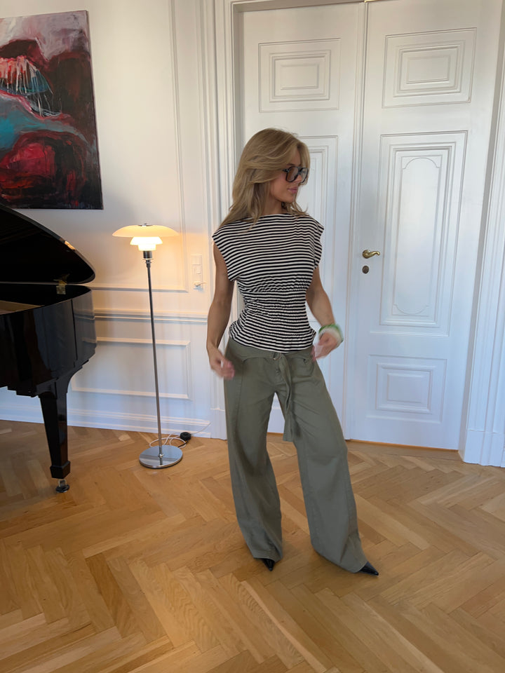 Bianca stribet smock top - Brun/hvid