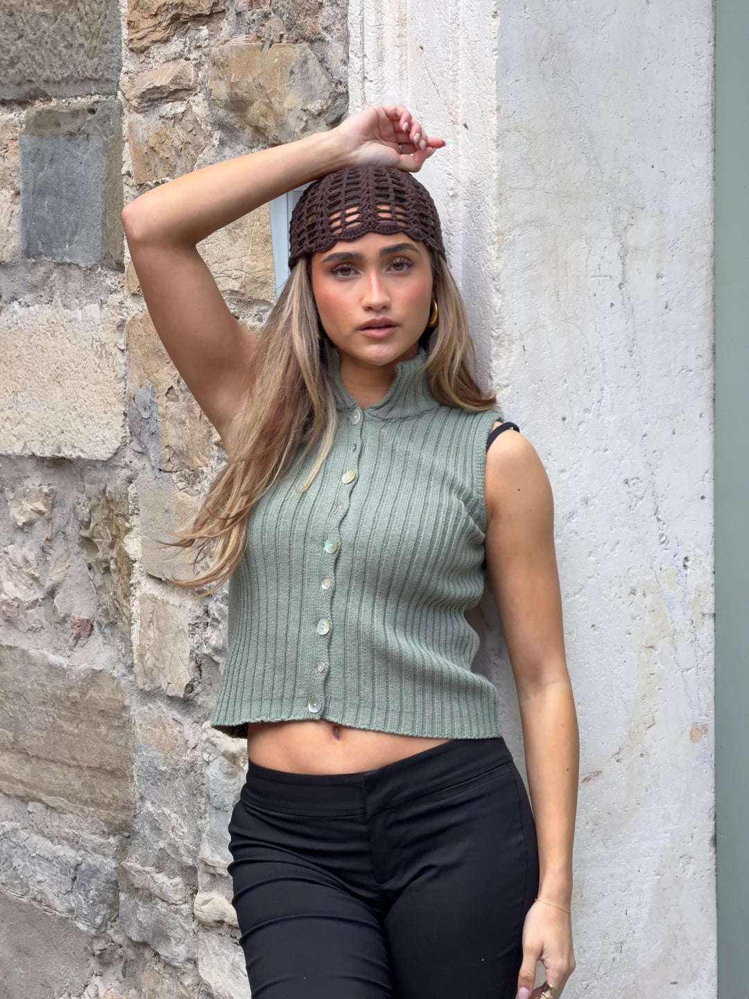Sigga high neck knap top - Sage
