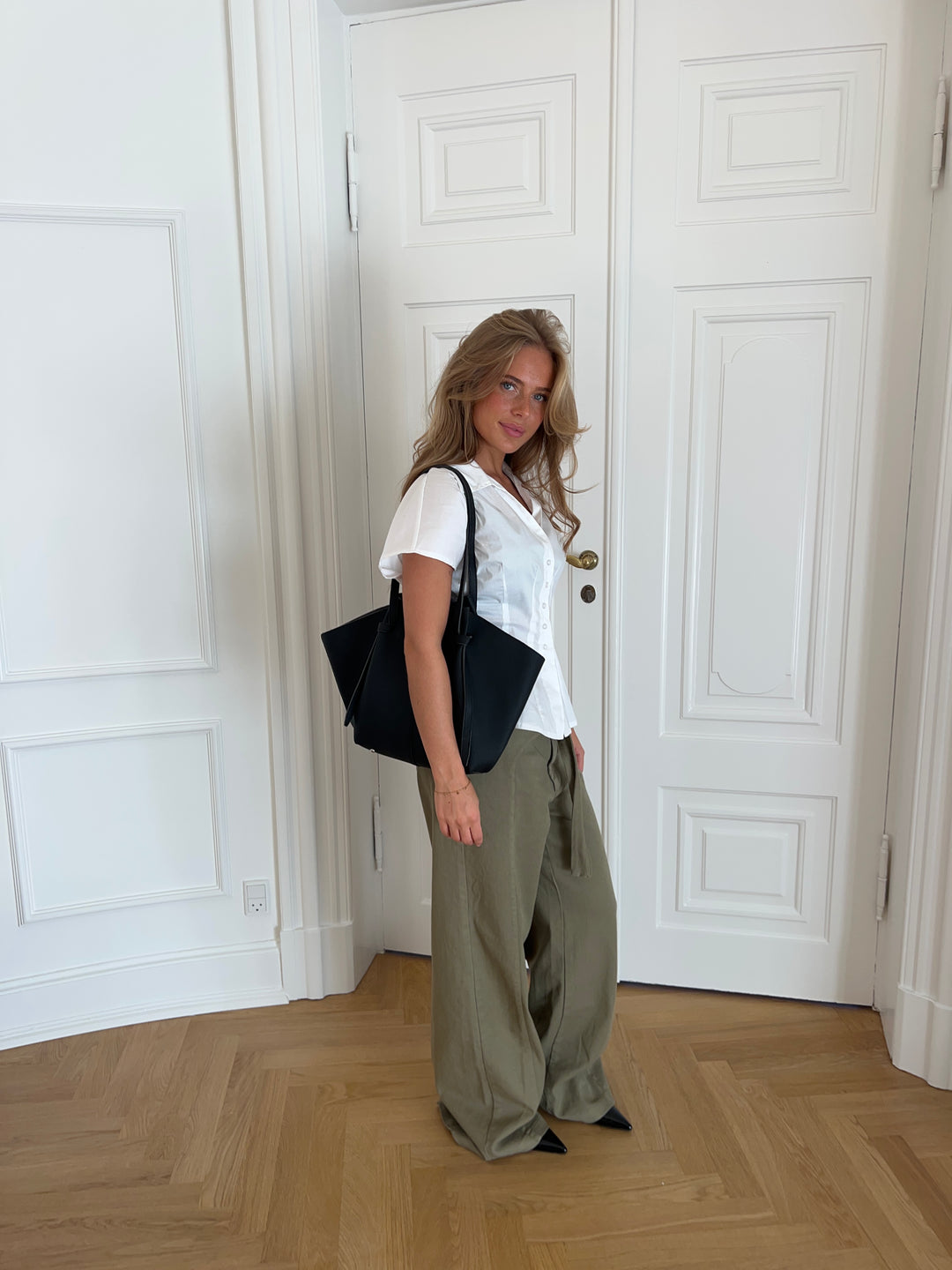 Lucia skuldertaske - Sort