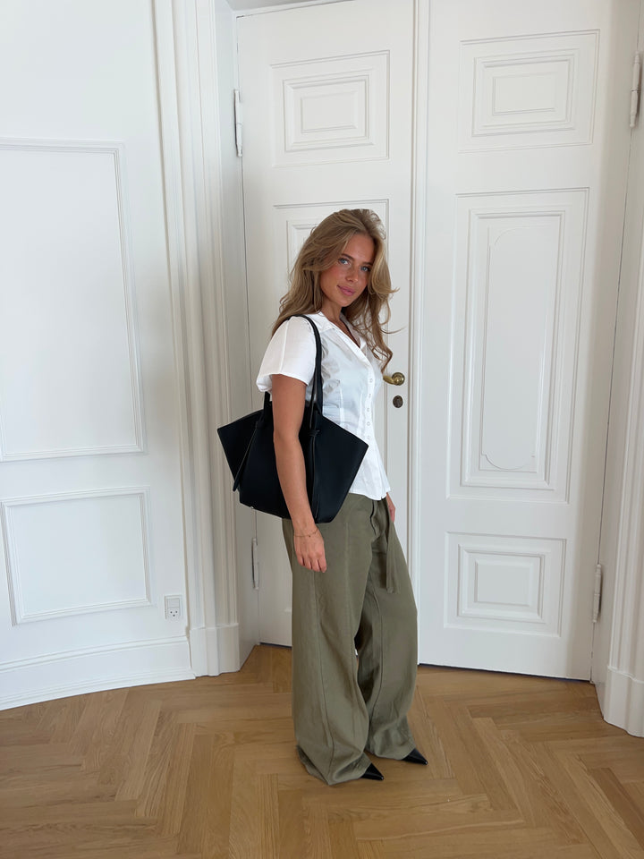 Lucia skuldertaske - Sort