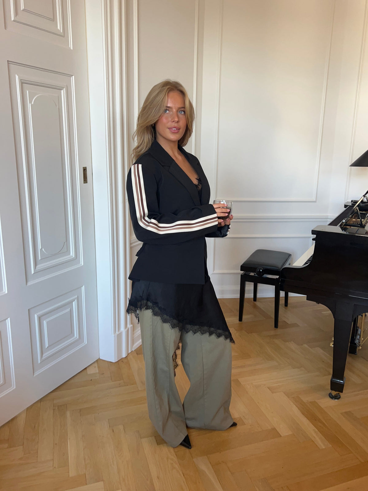 Livia Bindebånd Blazer Sort