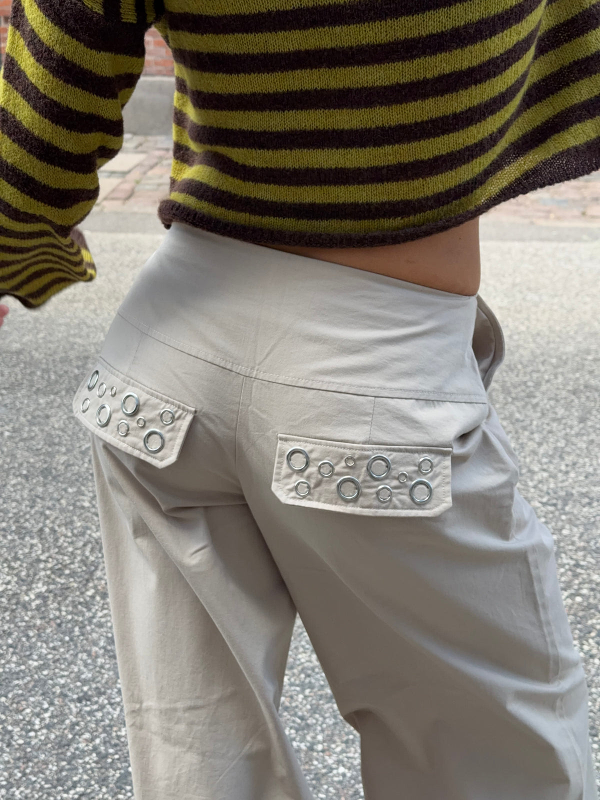 Tara Eyelet Bukser Taupe