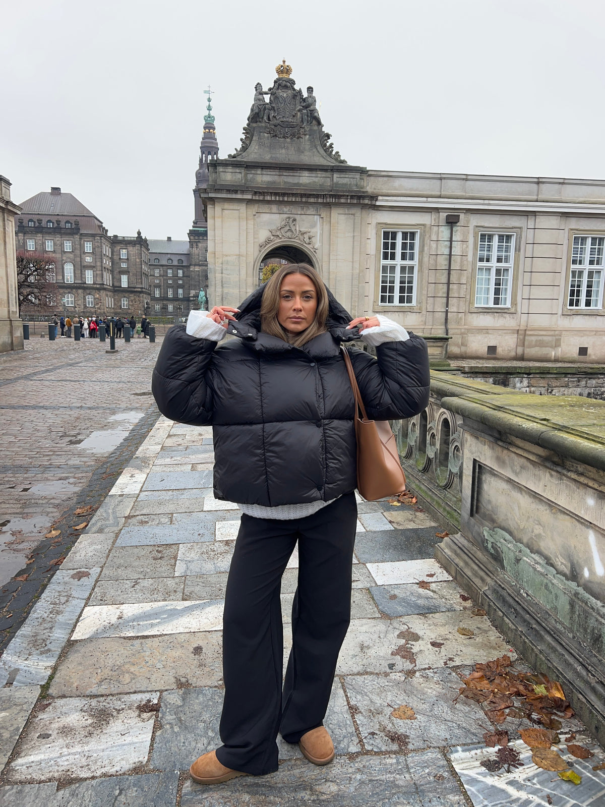 Ellinor Puffer Jakke Sort