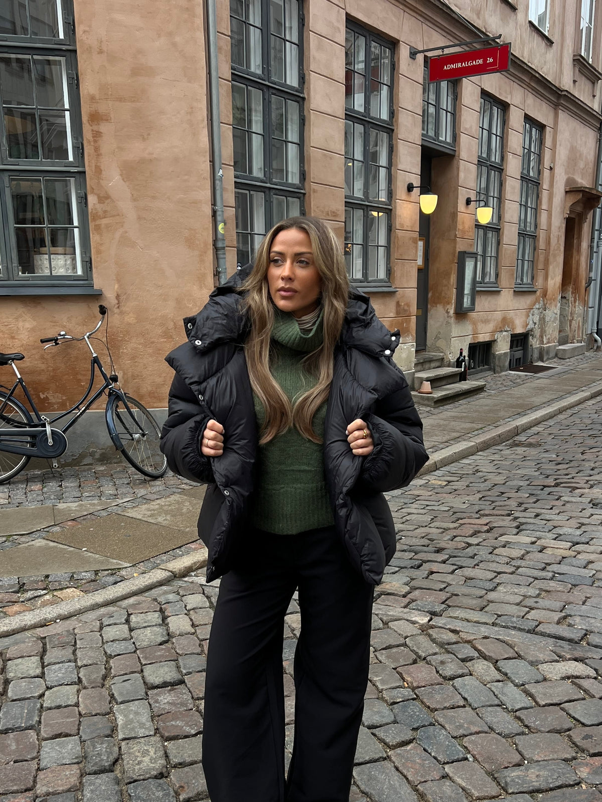 Ellinor Puffer Jakke Sort