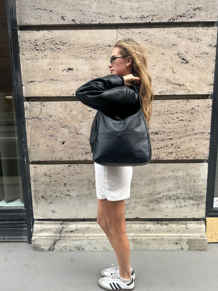 Niki Taske Sort
