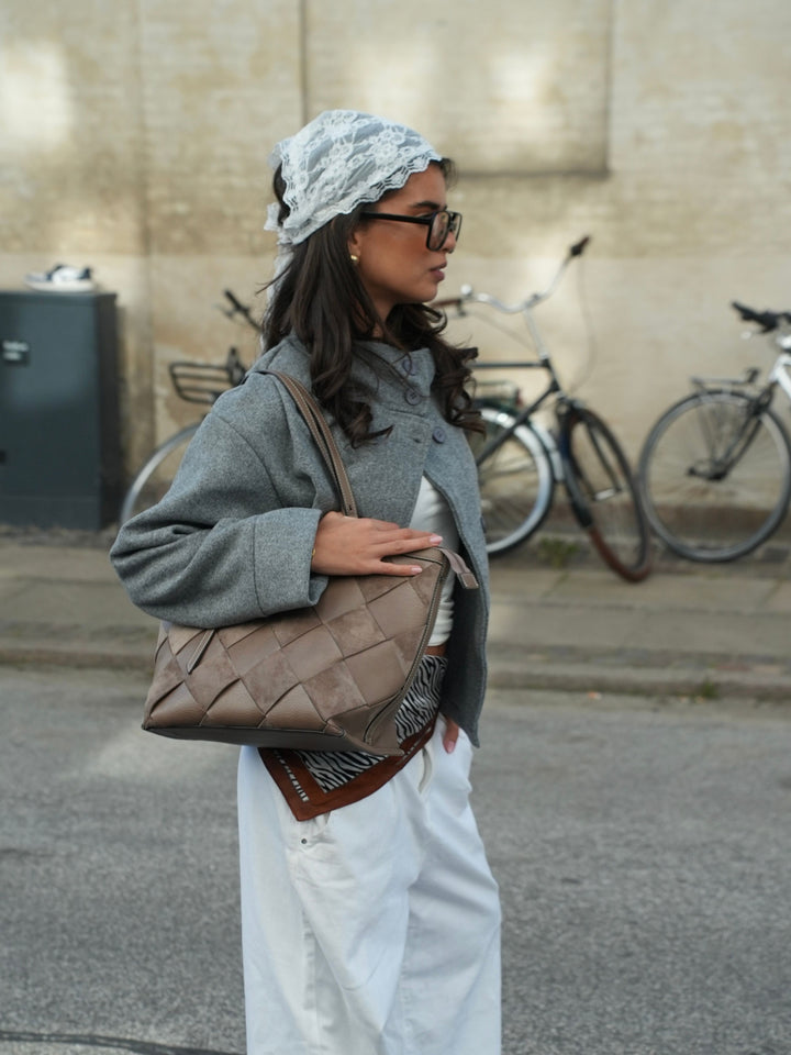 Tilia flettet skuldertaske - Beige