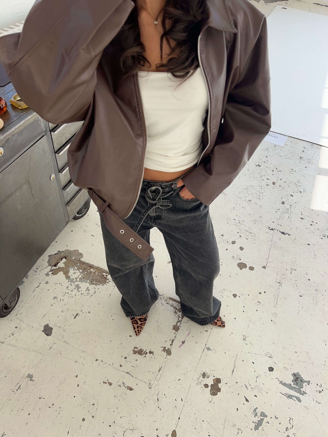 Tova buckle pu jakke - Mørkebrun